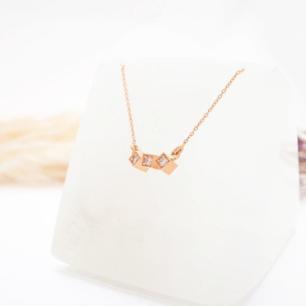 14 Ayar Altın Küp Geometrik Kolye