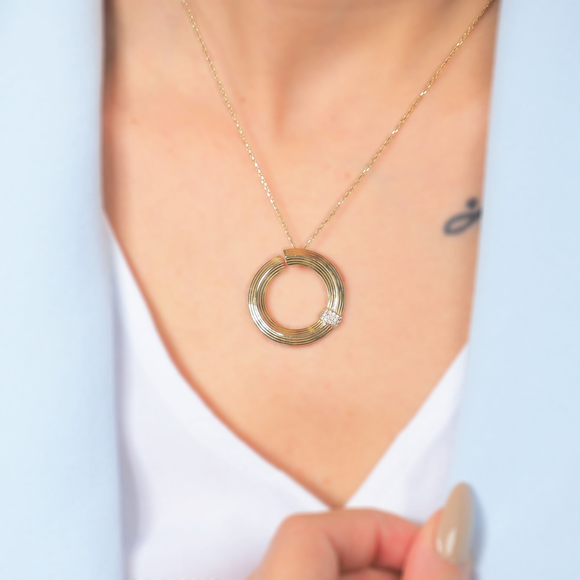 14 Ayar Altın Yuvarlak Kolye