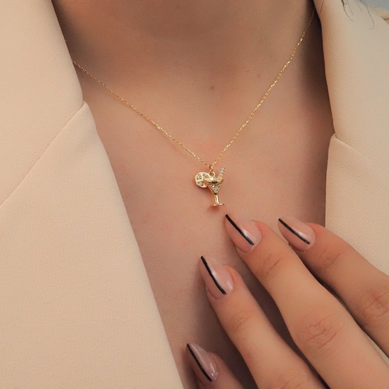 14 Ayar Altın Kokteyl Kadeh Kolye