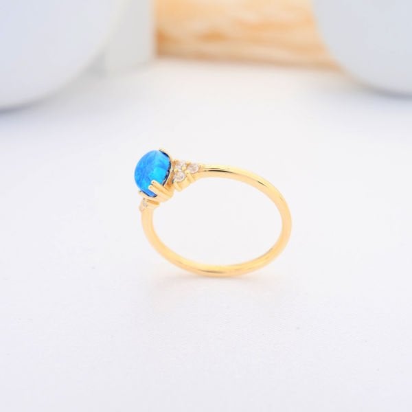 14 Ayar Altın Damla Taşlı Yüzük