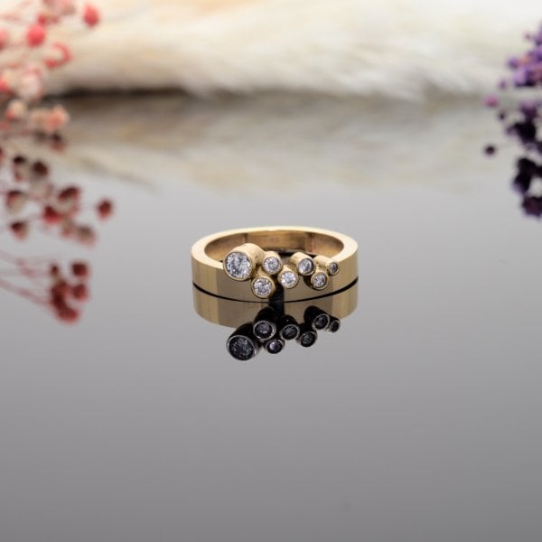 14 Ayar Altın Modern Taşlı Yüzük