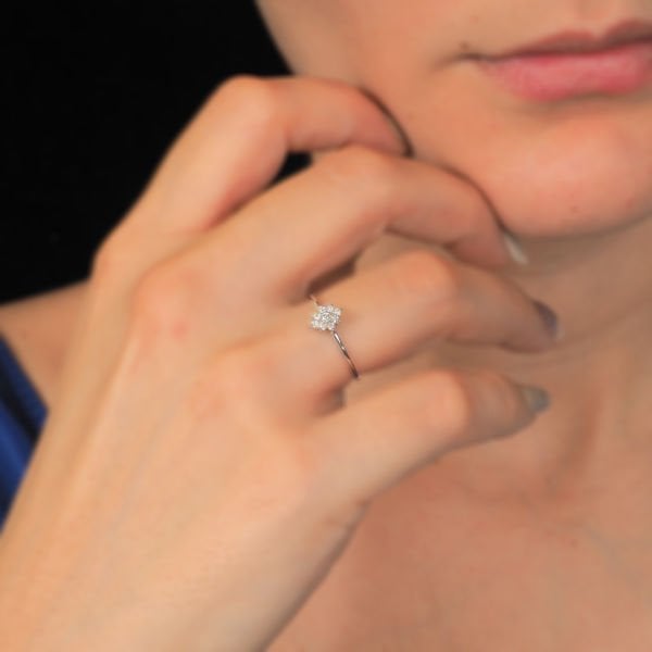 Pırlanta Çiçek Yüzük