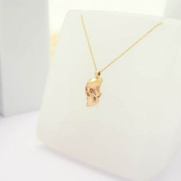14 Ayar Altın Kuru Kafa Kolye
