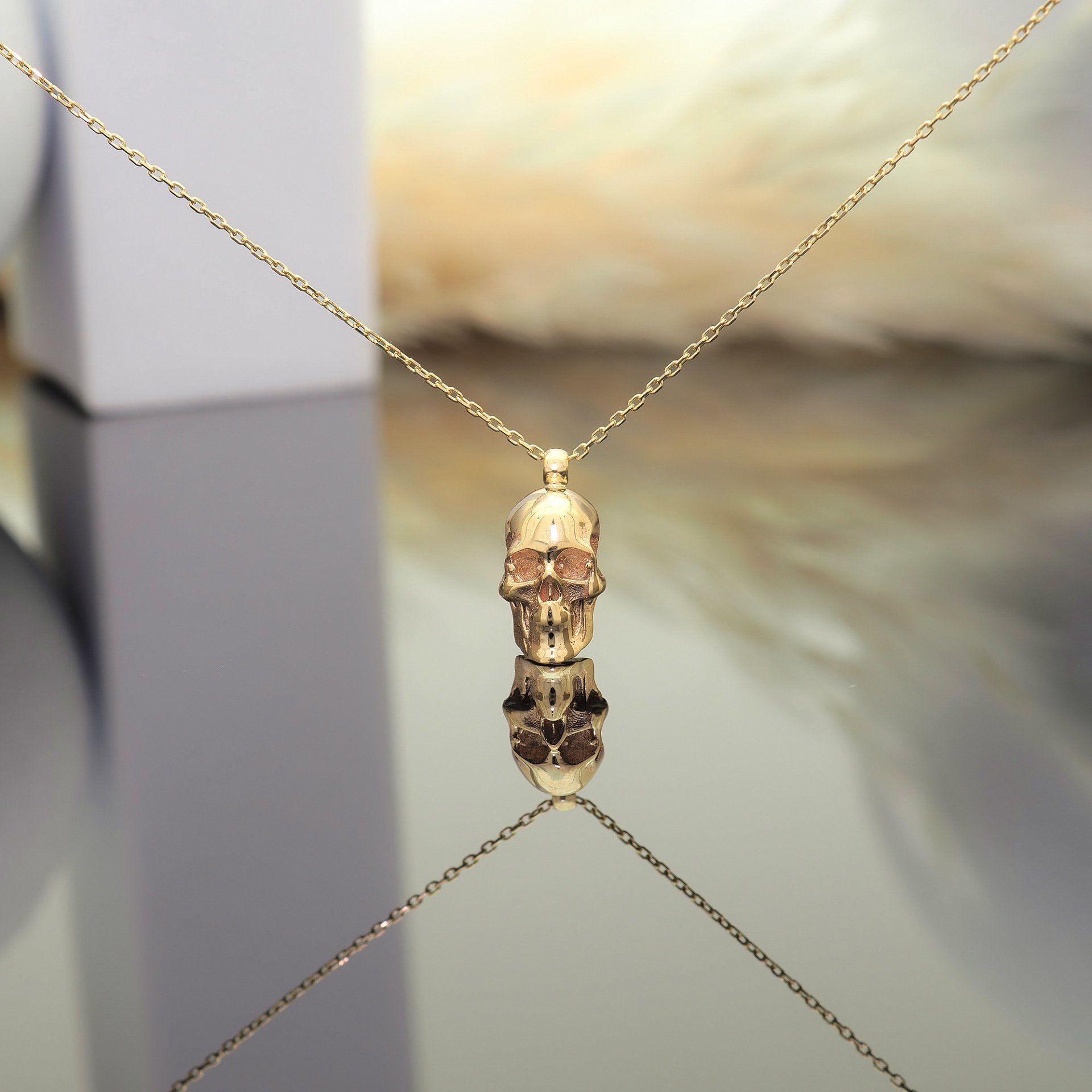 14 Ayar Altın Kuru Kafa Kolye