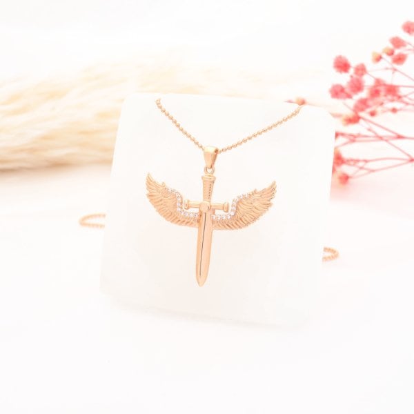 14 Ayar Altın Kanatlı Kılıç Kolye