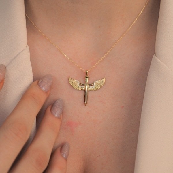 14 Ayar Altın Kanatlı Kılıç Kolye
