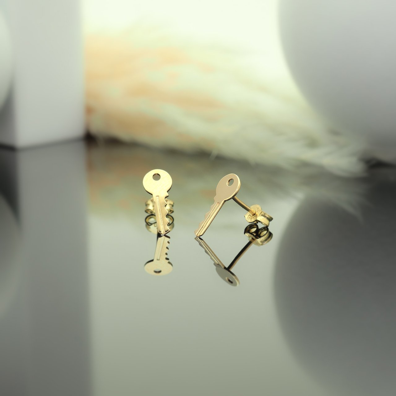 14 Ayar Altın Klips Anahtar Küpe