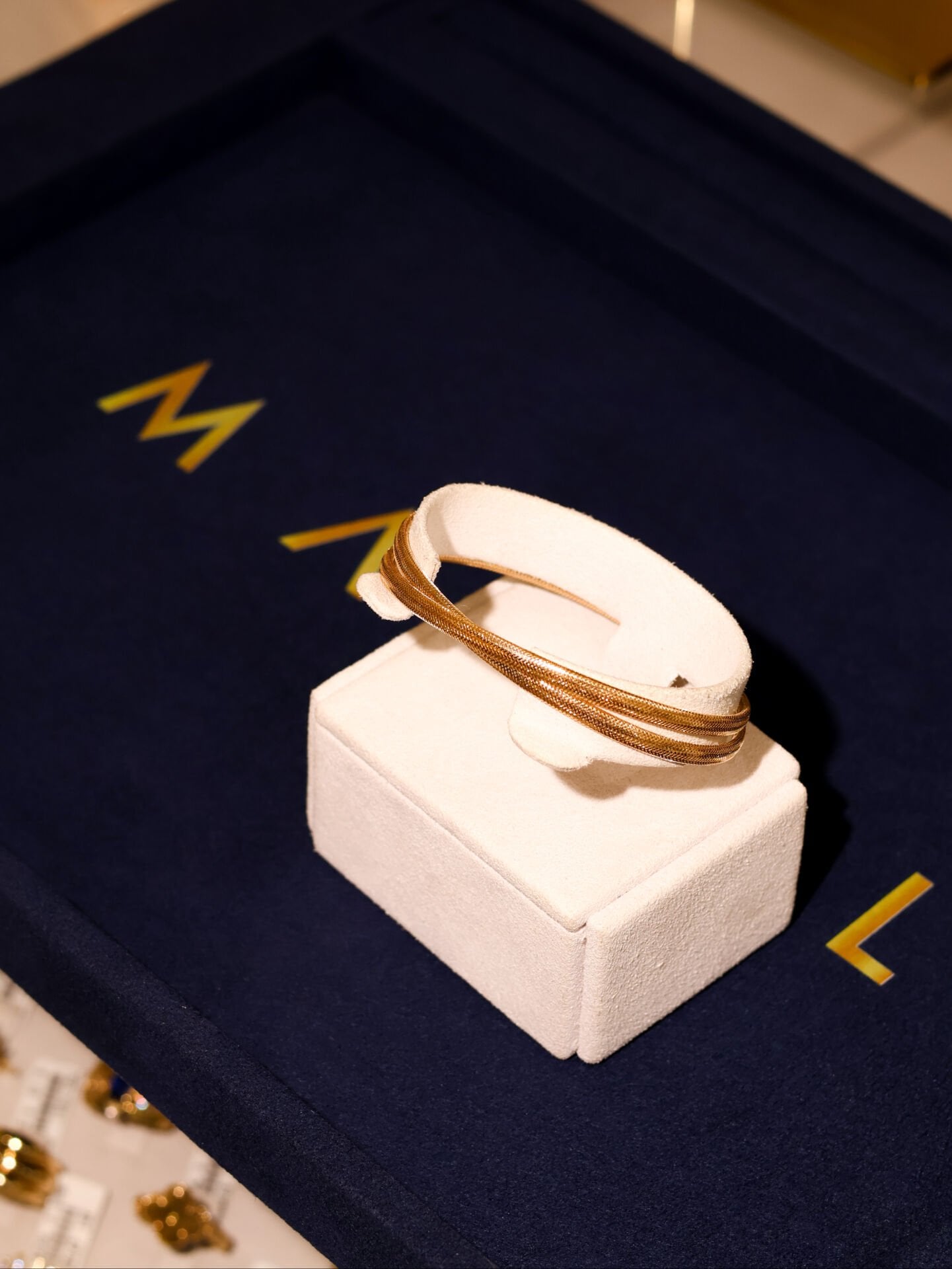 Geniş dokulu 14 ayar altın hasır örgü bileklik modeli