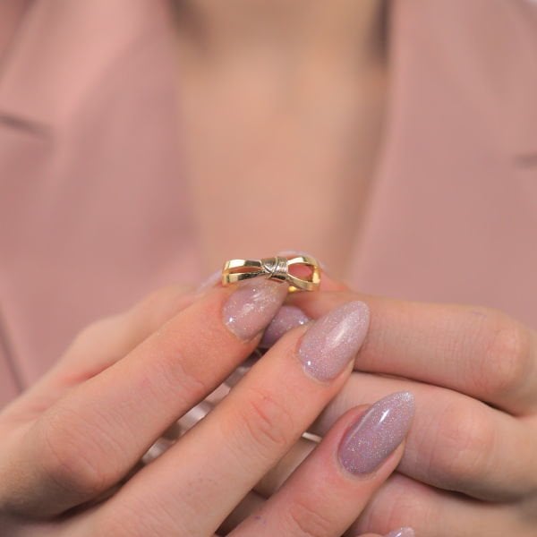 14 Ayar Altın Fiyonk Detaylı Yüzük