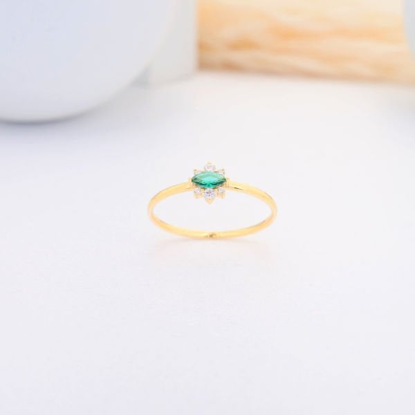 14 Ayar Altın Taşlı Yüzük