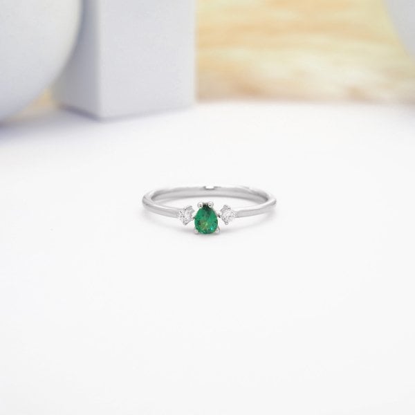 14 Ayar Altın Damla Taşlı Yüzük