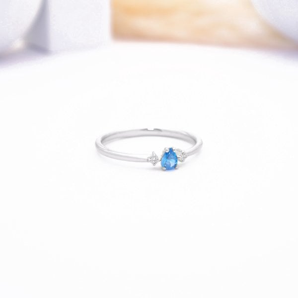 14 Ayar Altın Damla Taşlı Yüzük