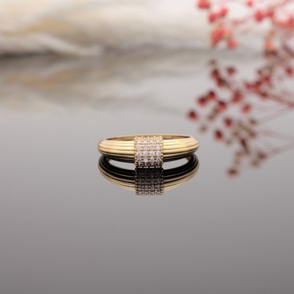 14 Ayar Altın 8 Sıralı Taşlı Yüzük