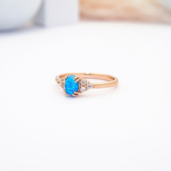 14 Ayar Altın Oval Opal Taşlı Yüzük