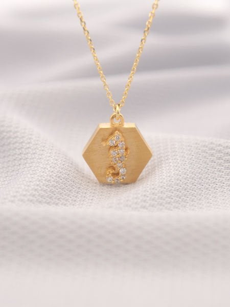 14 Ayar Altın Taşlı Denizatı Kolye