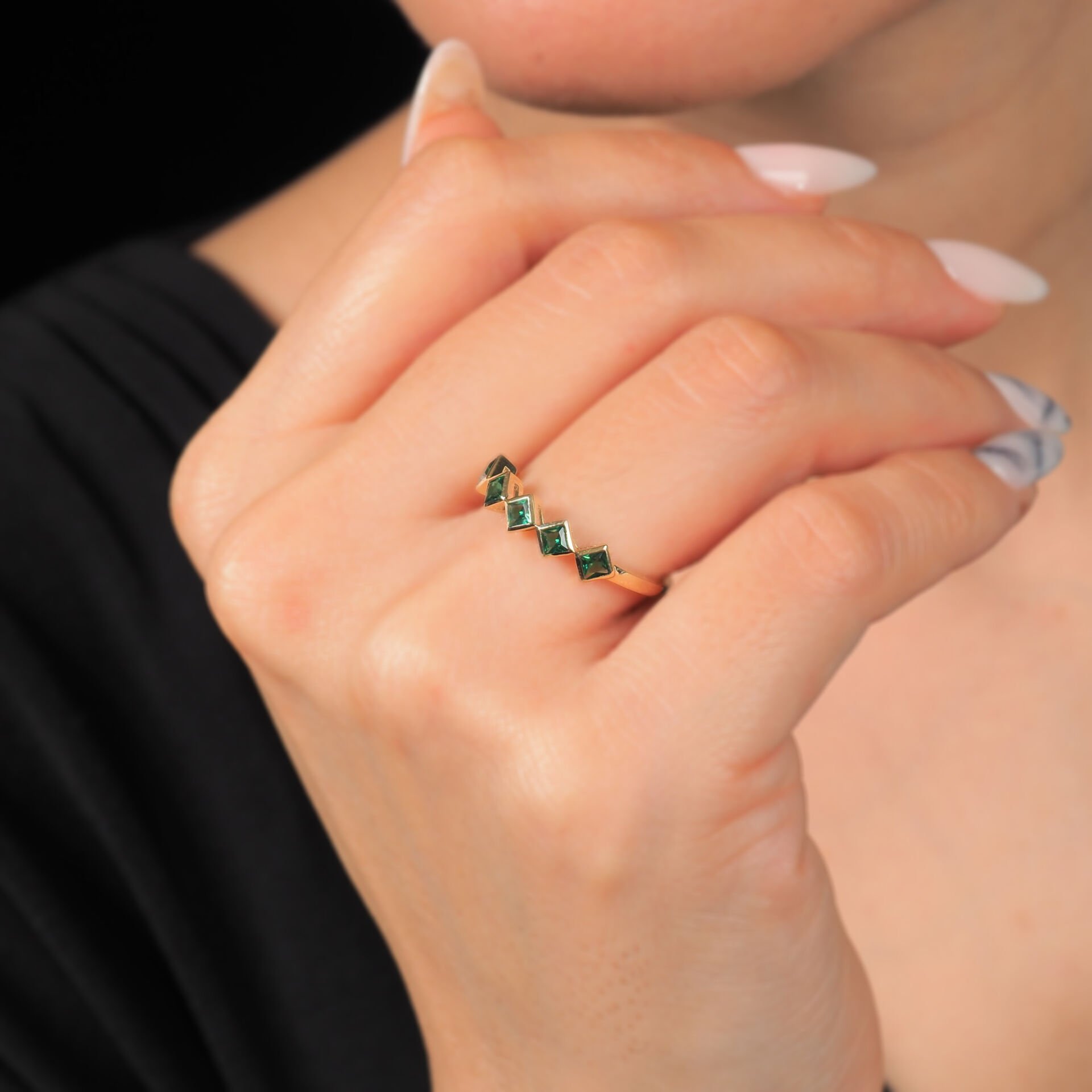 14 Ayar Altın Yeşil Taşlı Prenses Yüzük