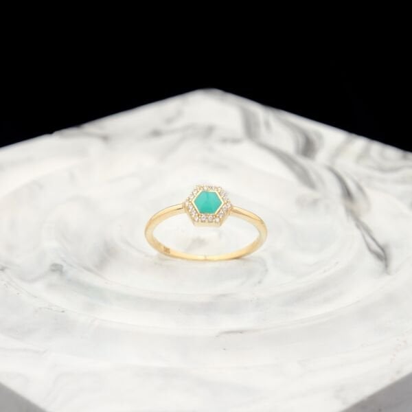 14 Ayar Altın Yeşil Altıgen Taşlı Yüzük