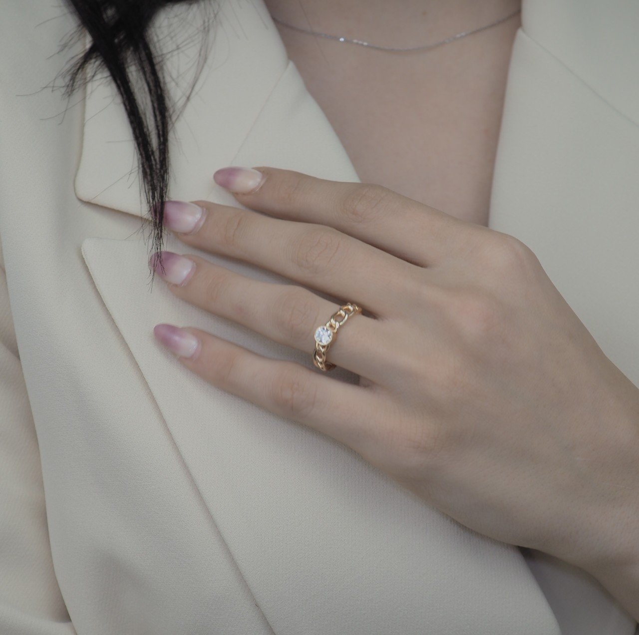 14 Ayar Altın Tek Taş Zincir Yüzük