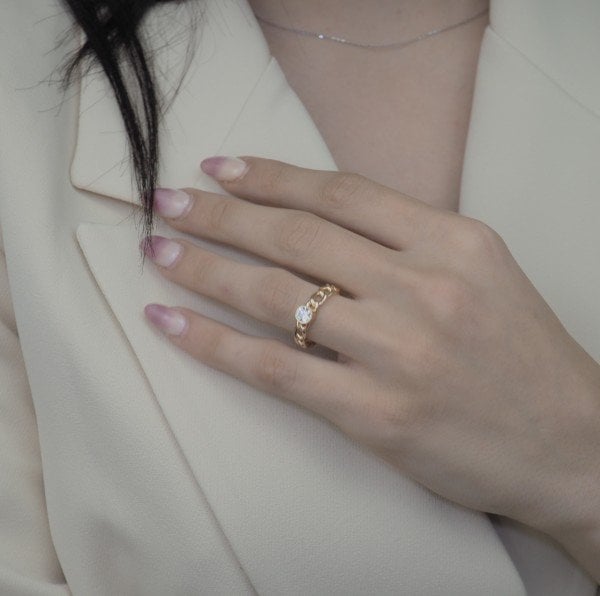 14 Ayar Altın Tek Taş Zincir Yüzük