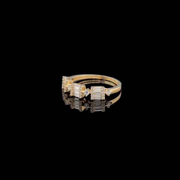 14 Ayar Altın Üçlü Baget Taşlı Yüzük