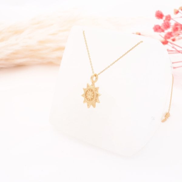 14 Ayar Altın Güneş Kolye