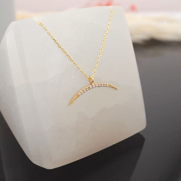 14 Ayar Altın Minimal Yıldız Kolye