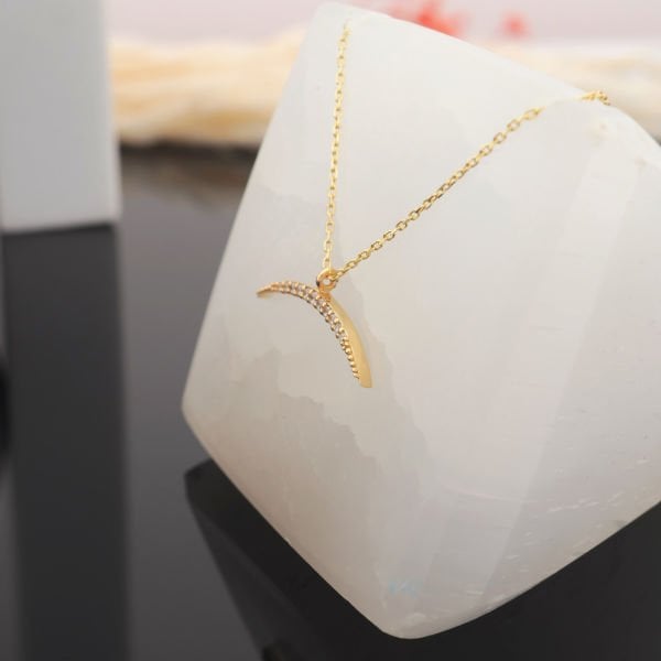 14 Ayar Altın Minimal Yıldız Kolye