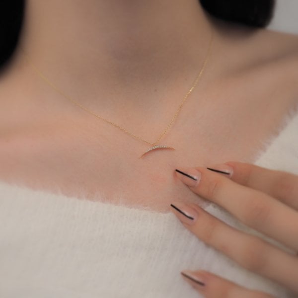 14 Ayar Altın Minimal Yıldız Kolye
