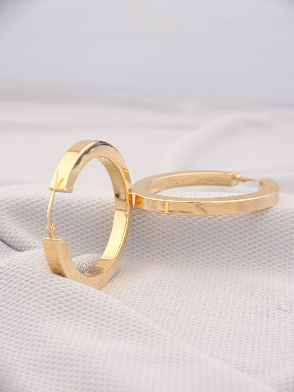 14 Ayar Altın Köşeli Halka Küpe