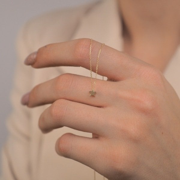 14 Ayar Altın Minik Yıldız Kolye