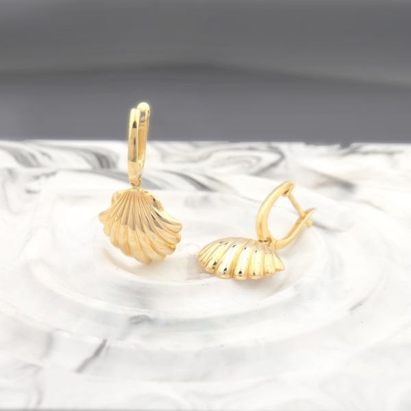 14 Ayar Altın Midye Sallantılı Küpe