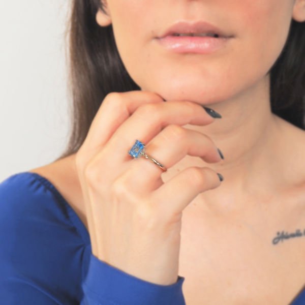 Blue Topaz Baget Tektaş Yüzük