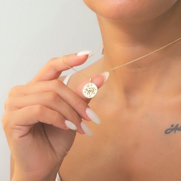 14 Ayar Altın Boğa Burcu Kolye