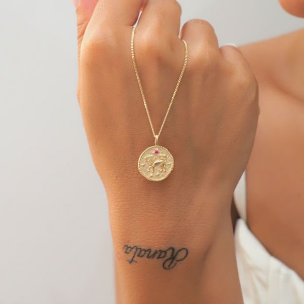 14 Ayar Altın Aslan Burcu Kolye