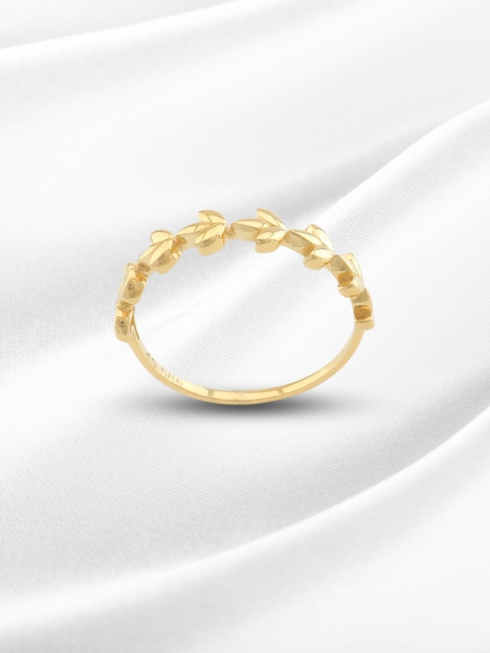 14 Ayar Altın Yaprak Desenli Yüzük