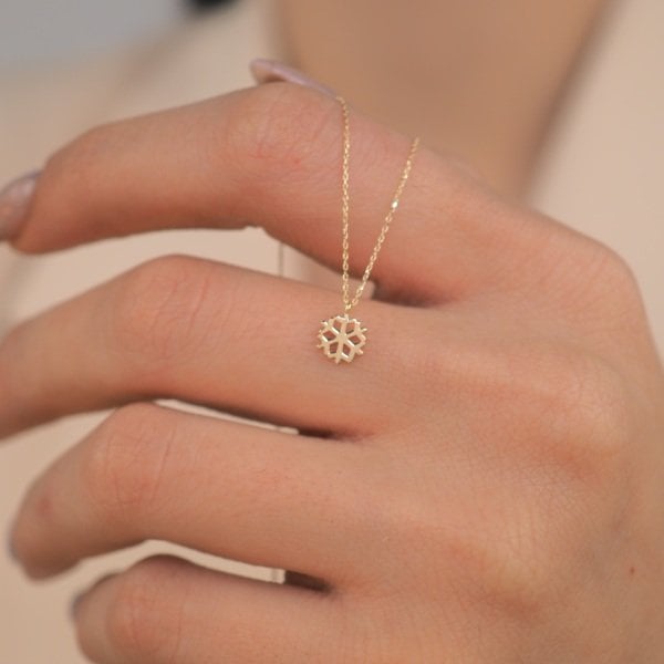 14 Ayar Altın Kar Tanesi Zarif Kolye