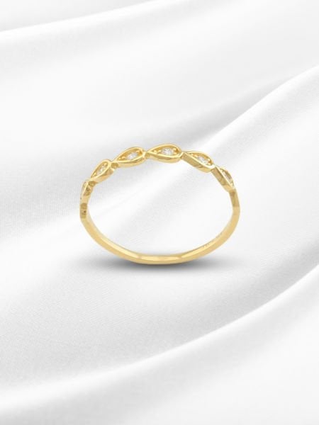 14 Ayar Altın Damla Desenli Taşlı Yüzük